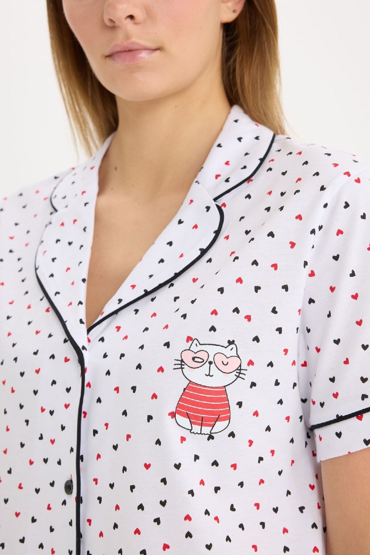 DeFacto-Pajama Set Short Sleeve Button Top Flexible Waisted Long Bottom-Fall in Love D8455Ax25Sp 5