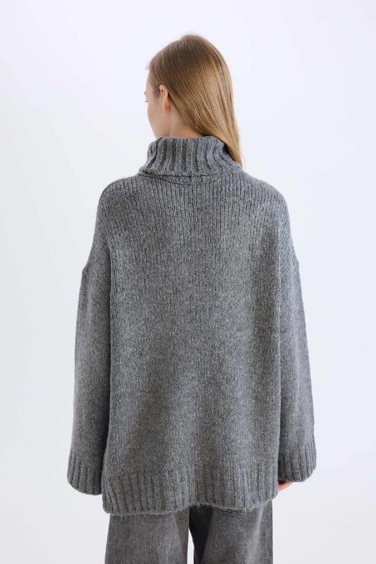 DeFacto-Rollkragenpullover-Tunika in Übergröße – A6445ax24cw 6