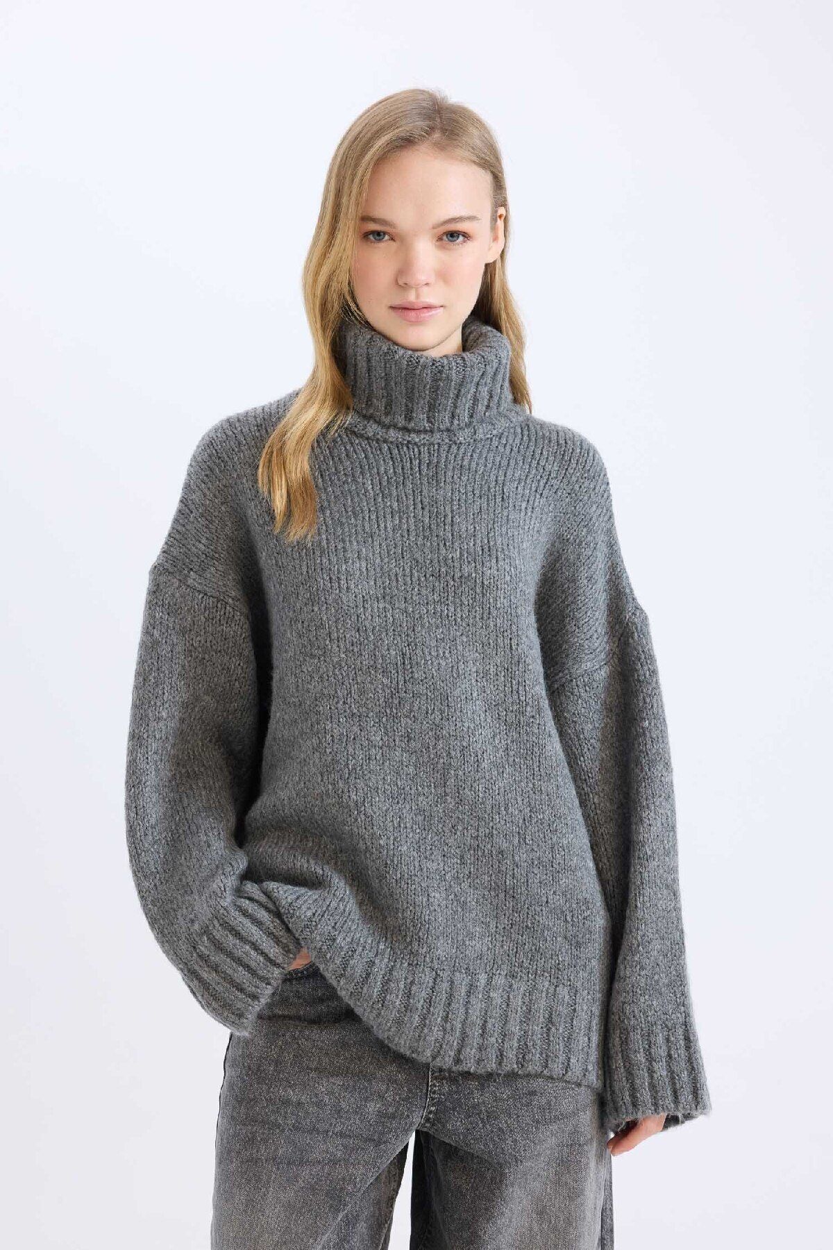 DeFacto-Rollkragenpullover-Tunika in Übergröße – A6445ax24cw 4