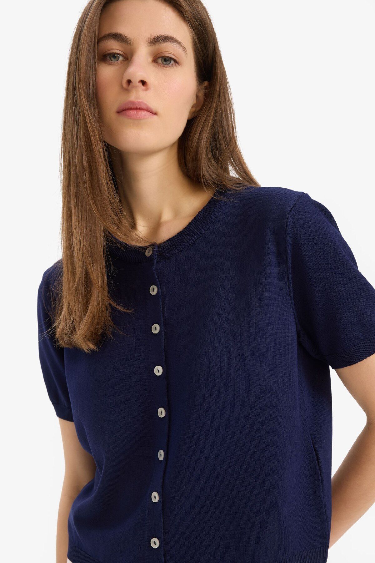 DeFacto-Regular Fit Rundhalsausschnitt Basic Plain Trikot Strickjacke E5770AX25SM 5
