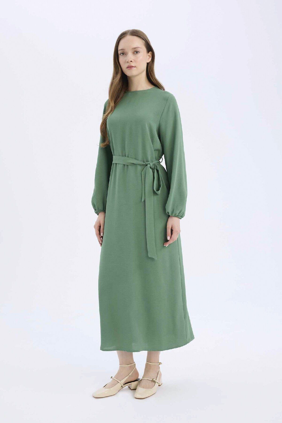DeFacto-Aerobin-Langarmkleid mit normaler Passform, Rundhalsausschnitt, Midi E5268AX25SP 3