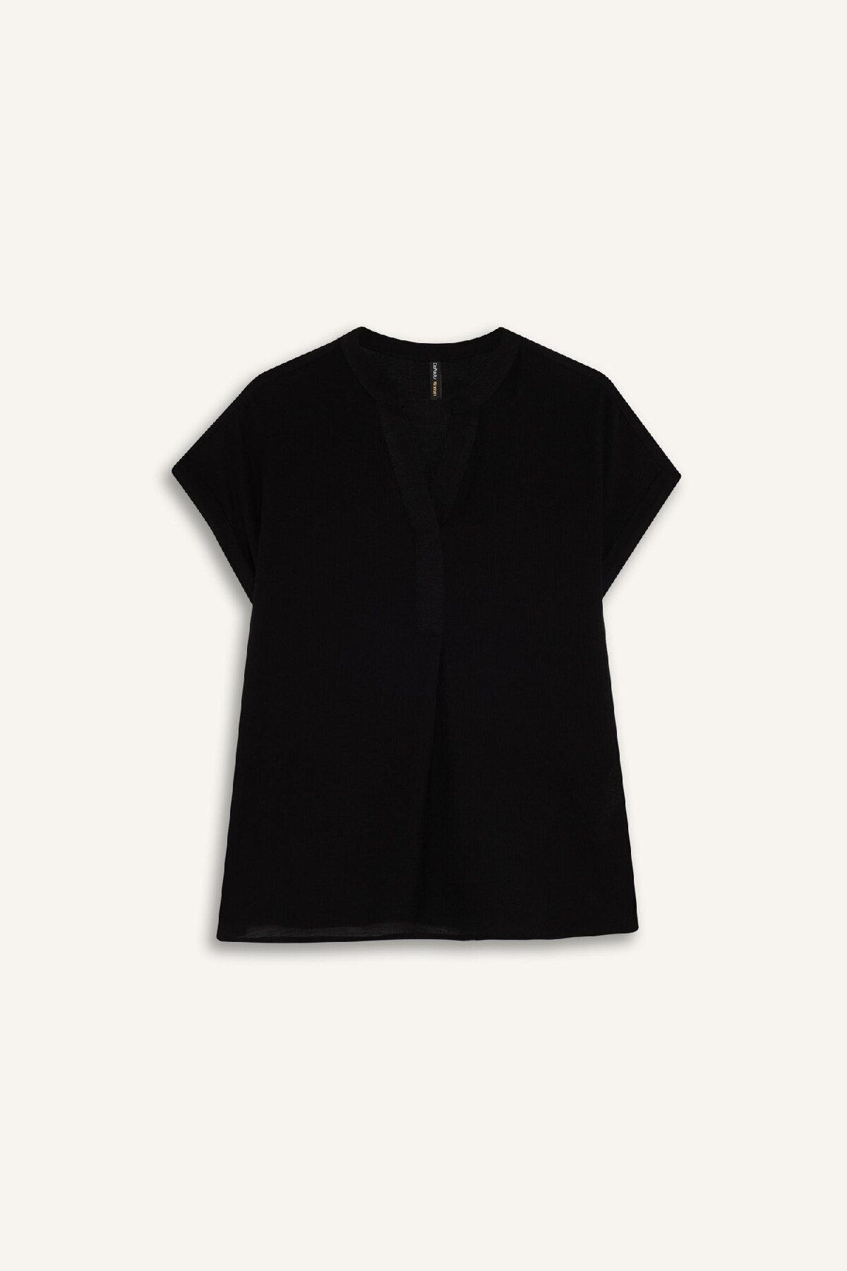 DeFacto-Regular Fit Claw Collar Basic Halenka s pevným krátkým rukávem E6288AX25SP 7