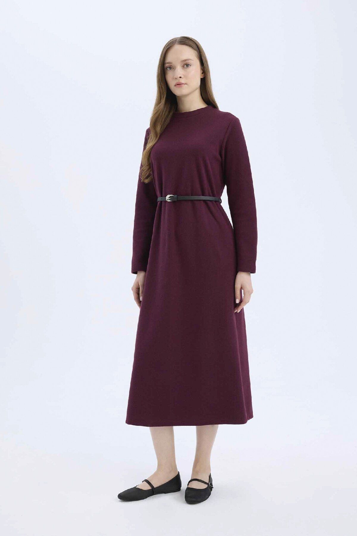DeFacto-Reguläre Passform, Rundhalsausschnitt, lange Ärmel, Gürtel, Thessaloniki-Stoff, Maxi-Hijab-Kleid E5790ax25sp 3
