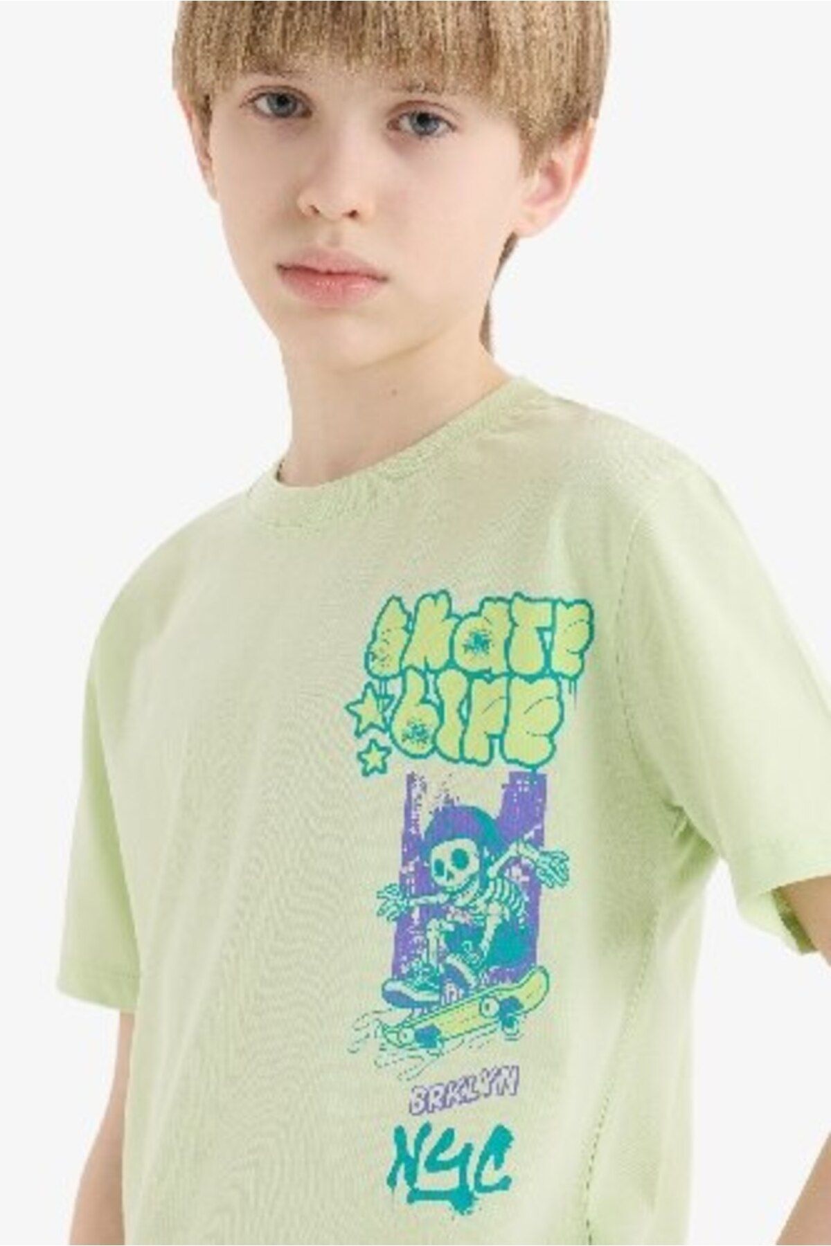 DeFacto-Tricou cu mânecă scurtă cu imprimeu pentru băiat E0091A825SM 4