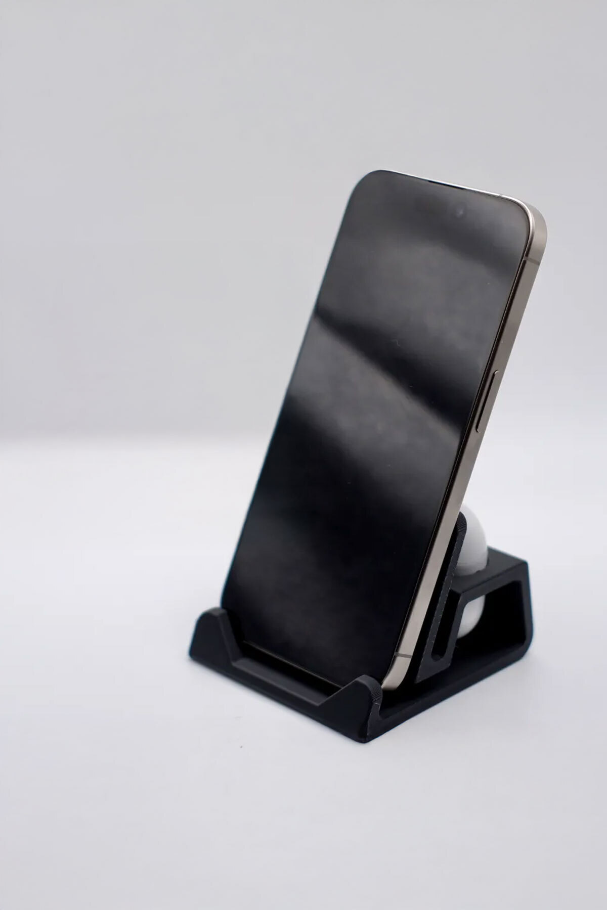 OVERMAX Minimalist Telefon ve AirPods Standı – Masa Üstü Düzenleyici & Organizeri