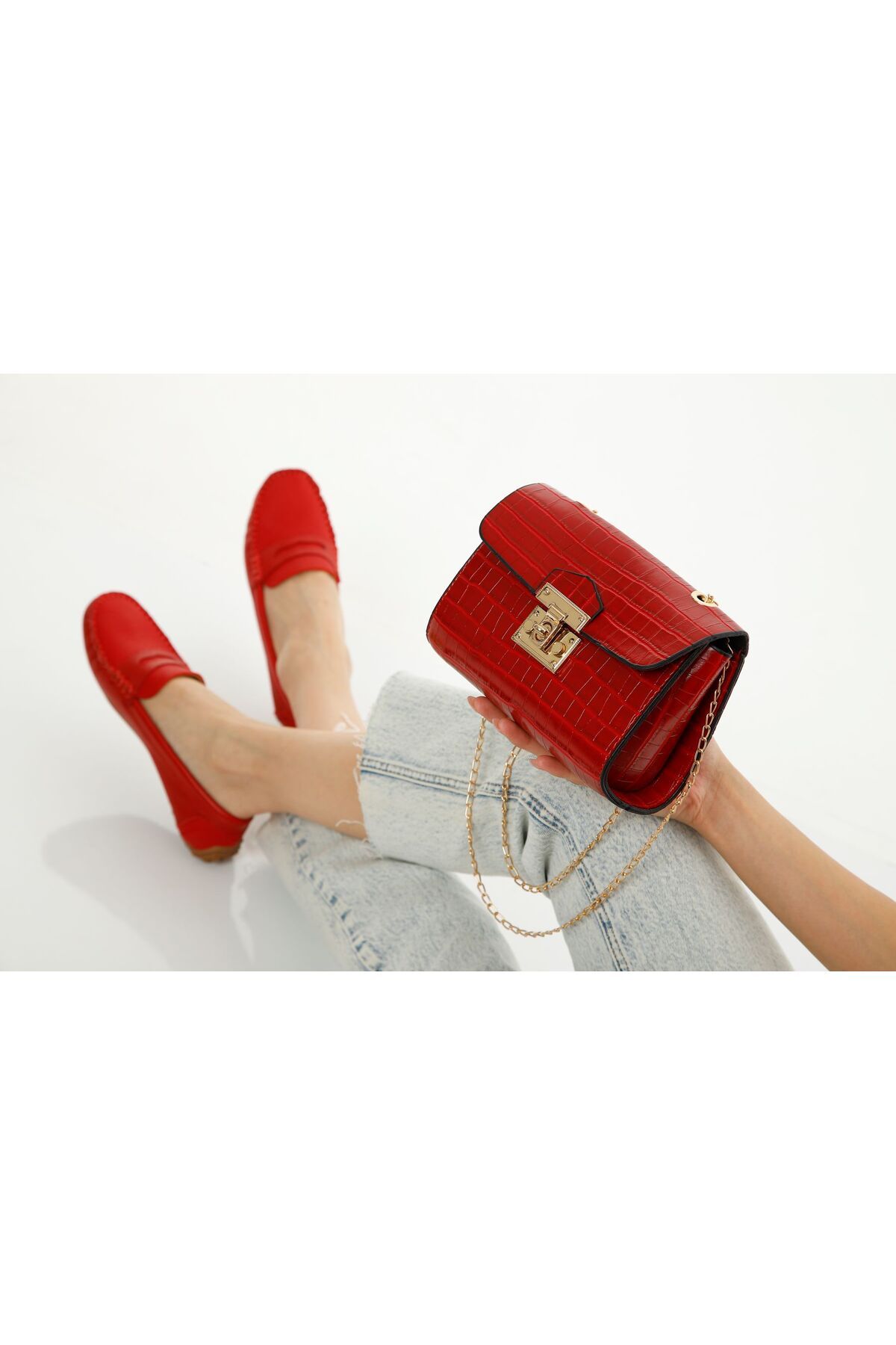 Mubiano-1140-k Rectangular Form Shoulder, Hand and Arm Bag with Chain Strap and Crocodile Pattern Strap 5