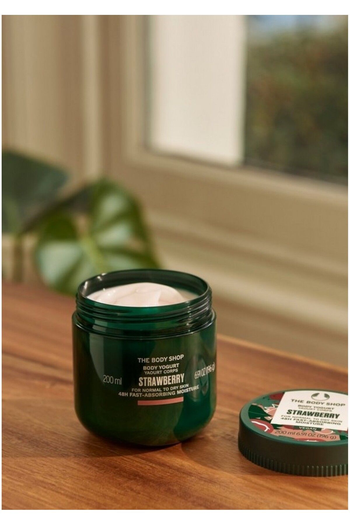 THE BODY SHOP Iaurt De Corp, Strawberry, 200 Ml - One Size