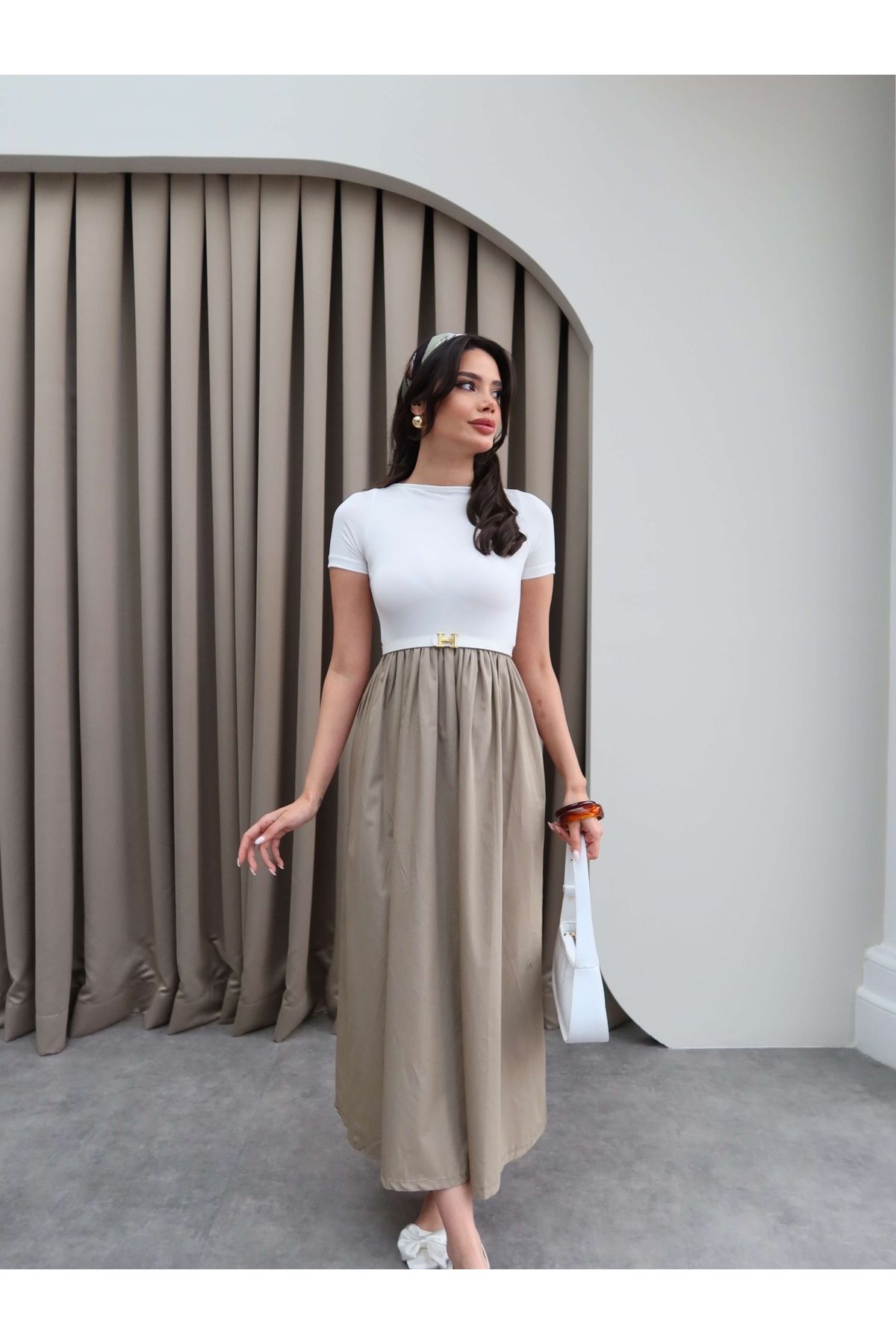 ESRAHELVACI-Short Sleeve Flared Skirt Dress 2