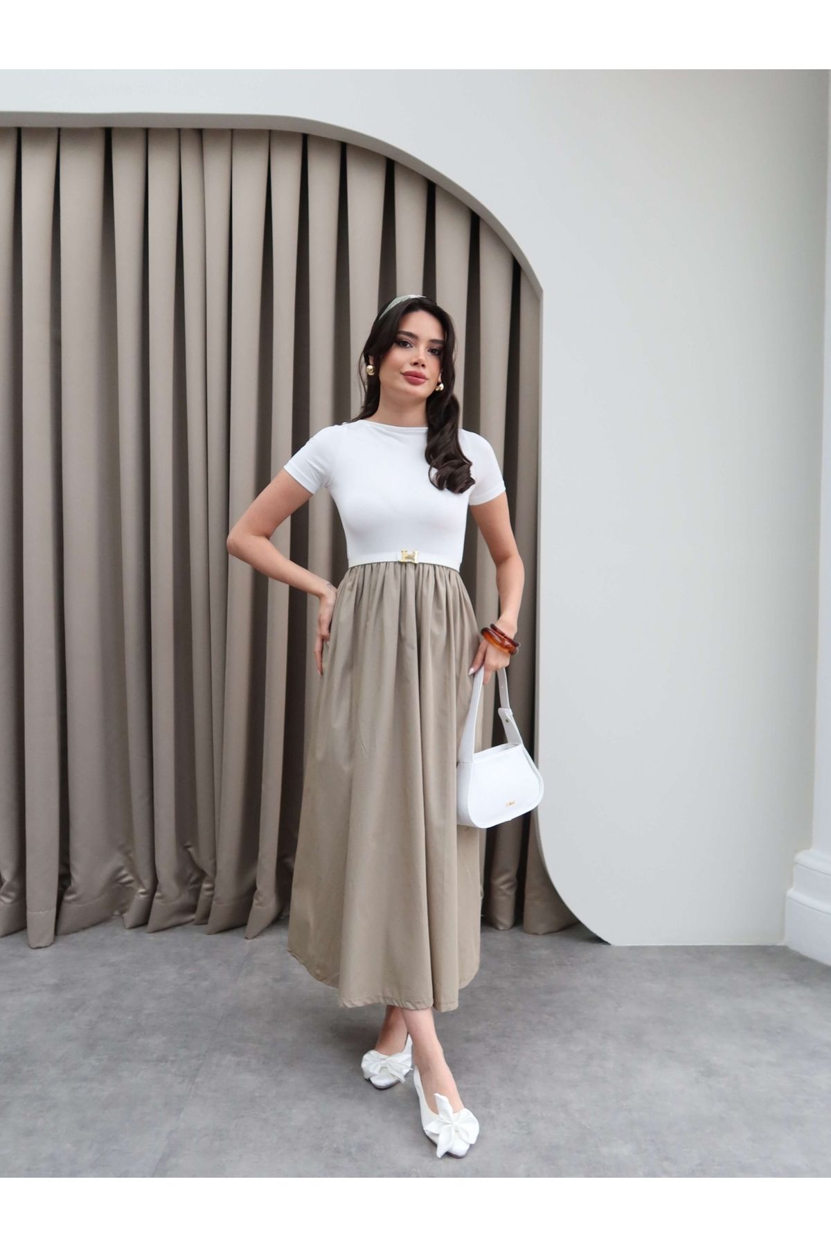ESRAHELVACI-Short Sleeve Flared Skirt Dress 1