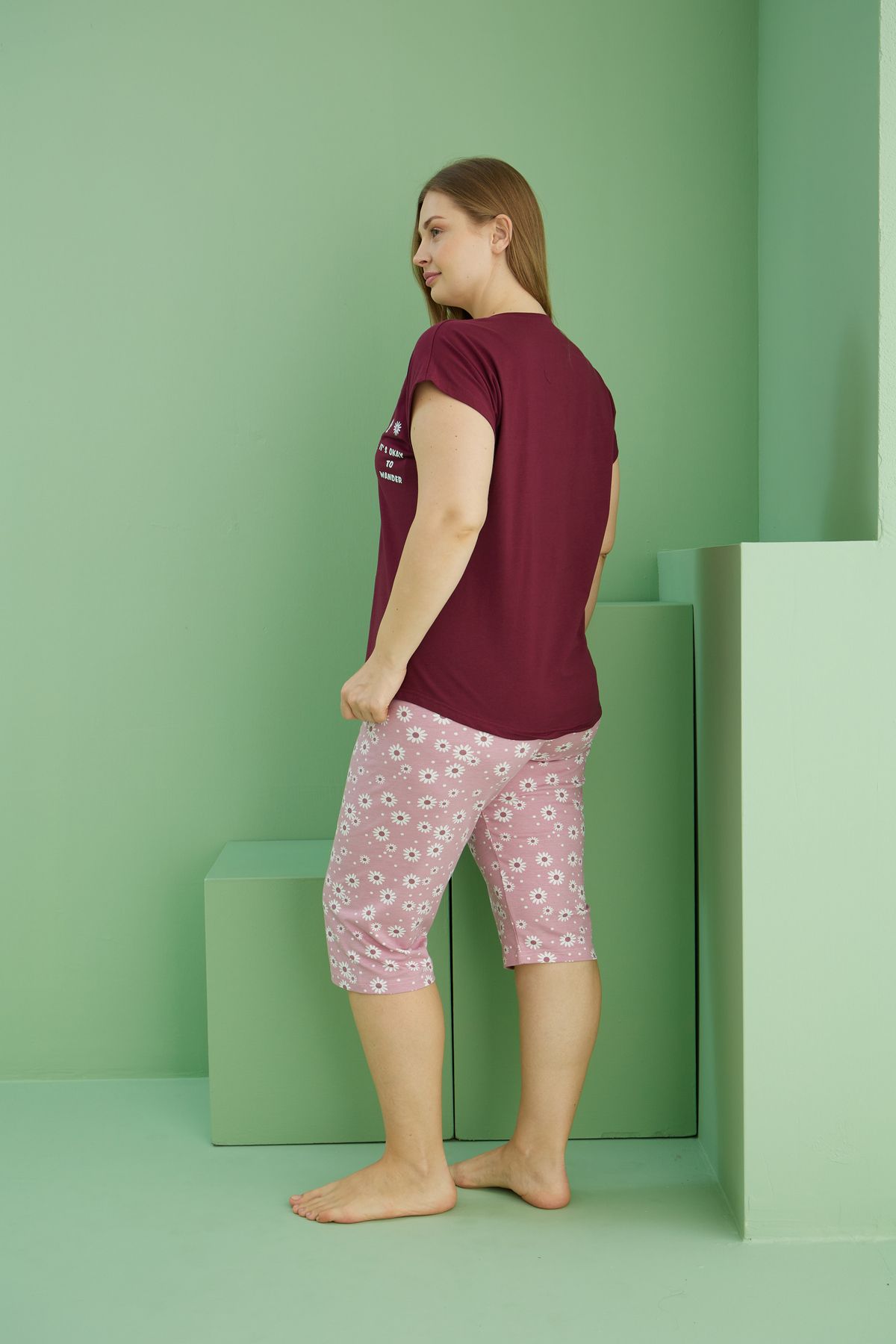 Siyah İnci-Dark Burgundy Patterned Curve Plus Size Oversize Cotton Capri Suit25112766 3