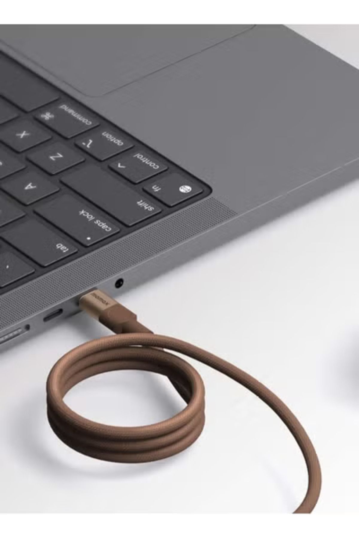 Momax-Mag Link 60W QC 3.0 (2 Meter) USB-C to USB-C Fast Charging Magnetic Cable - Desert Titanium 4