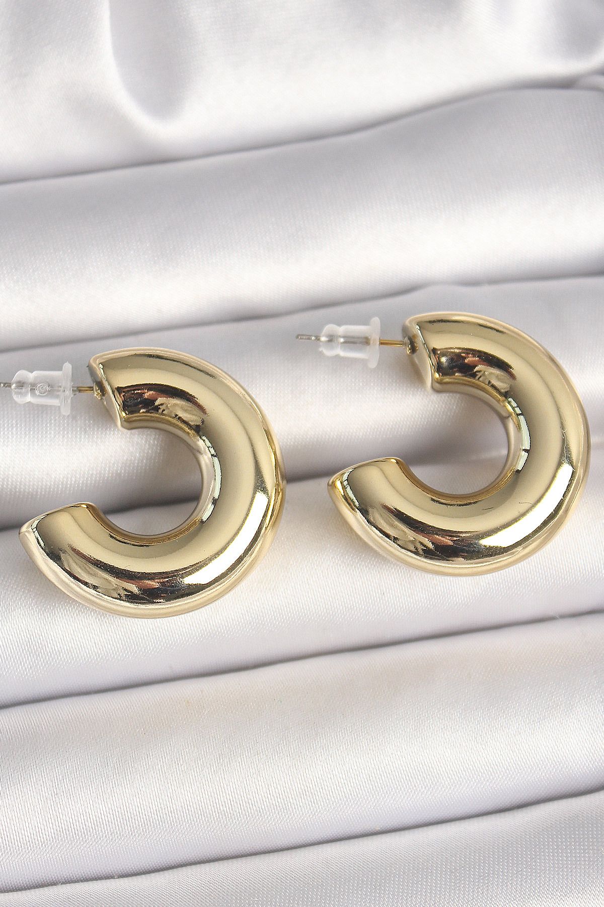 LovelymCo Pirinç Gold Renk Yarım Halka Model Ccb Kadın Küpe