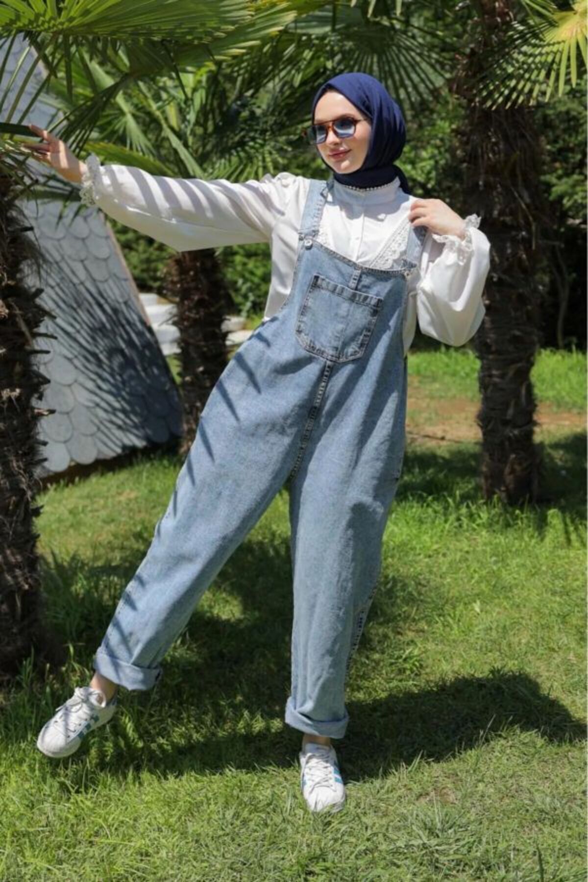 complete the look image