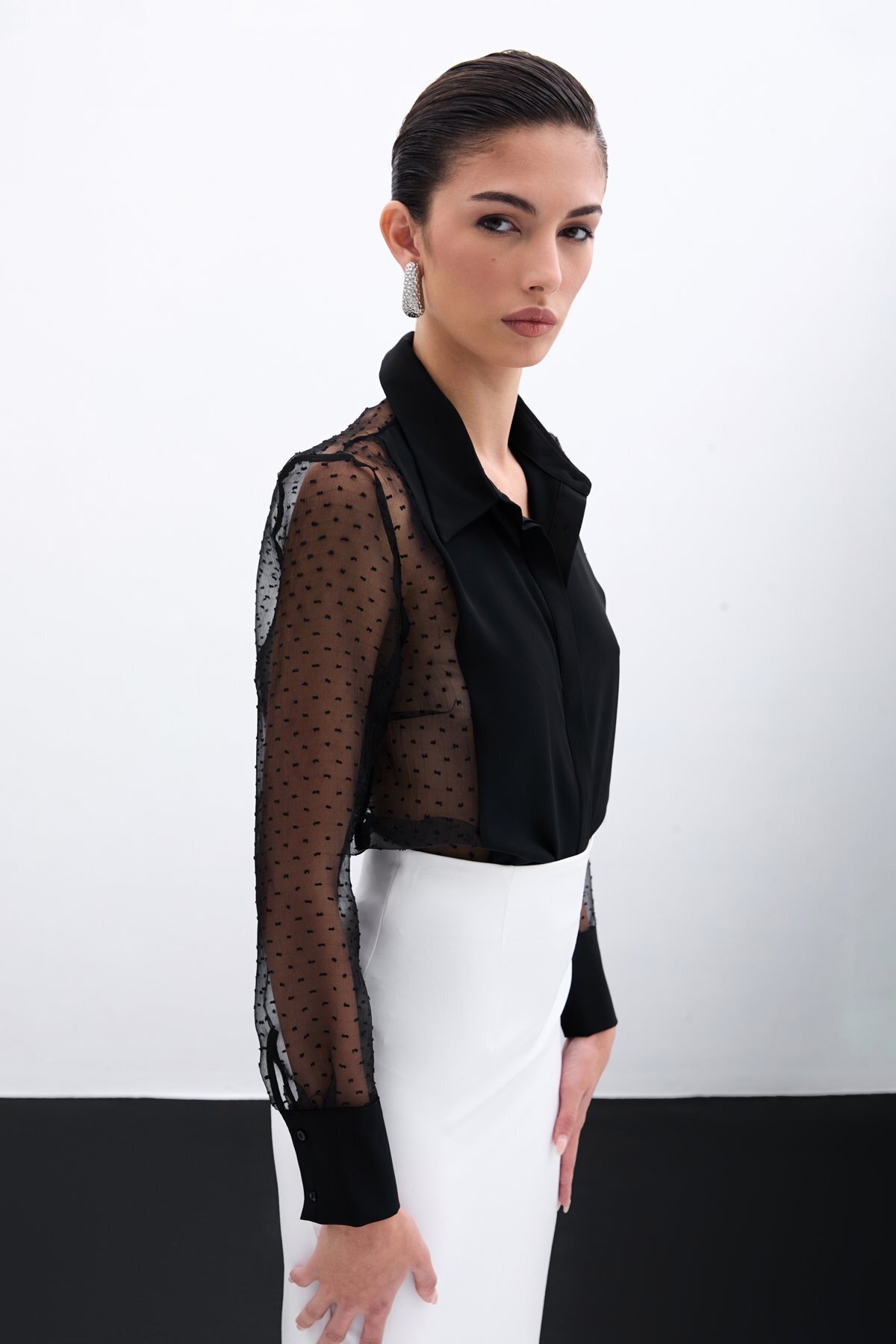 Sateen-Organza Detailed Shirt - Black 4