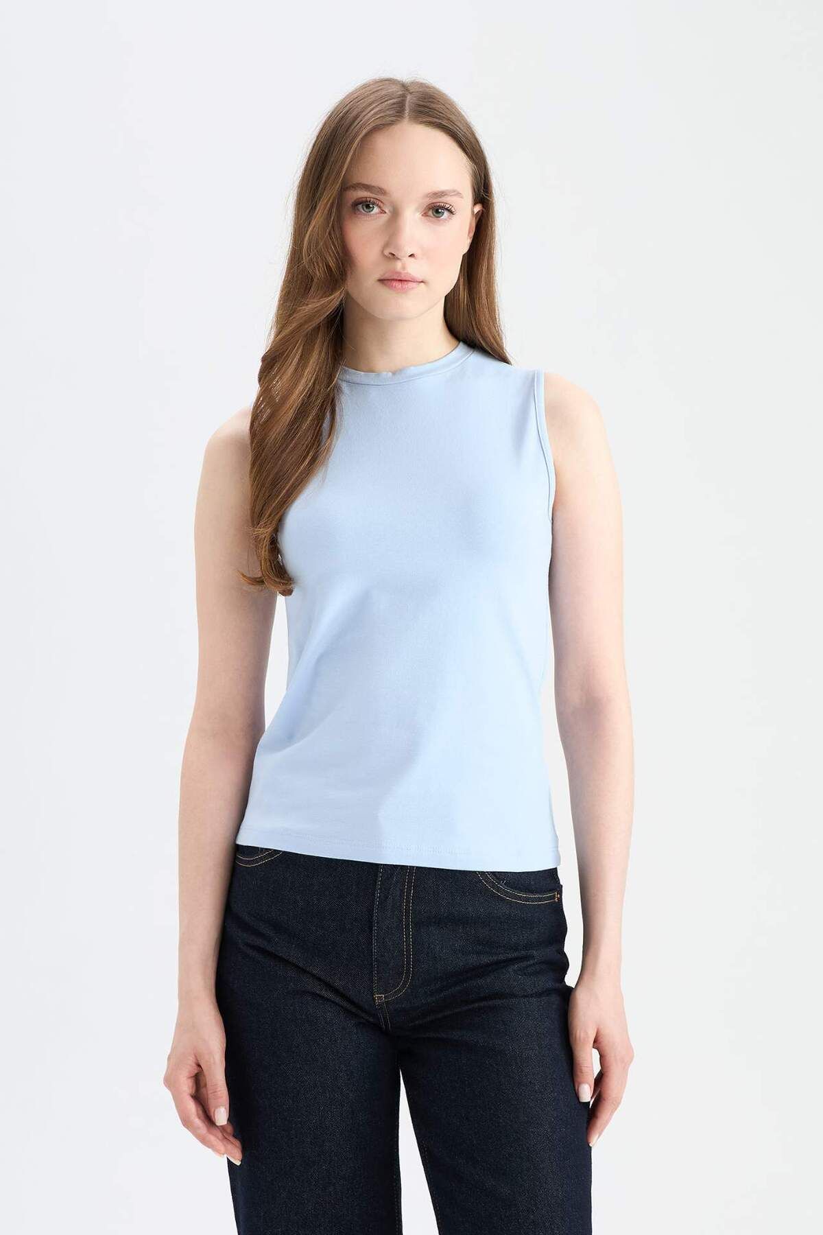 DeFacto-Regular Fit Crew Neck Basic Plain Sleeveless Tunic E7619Ax25Sp 3