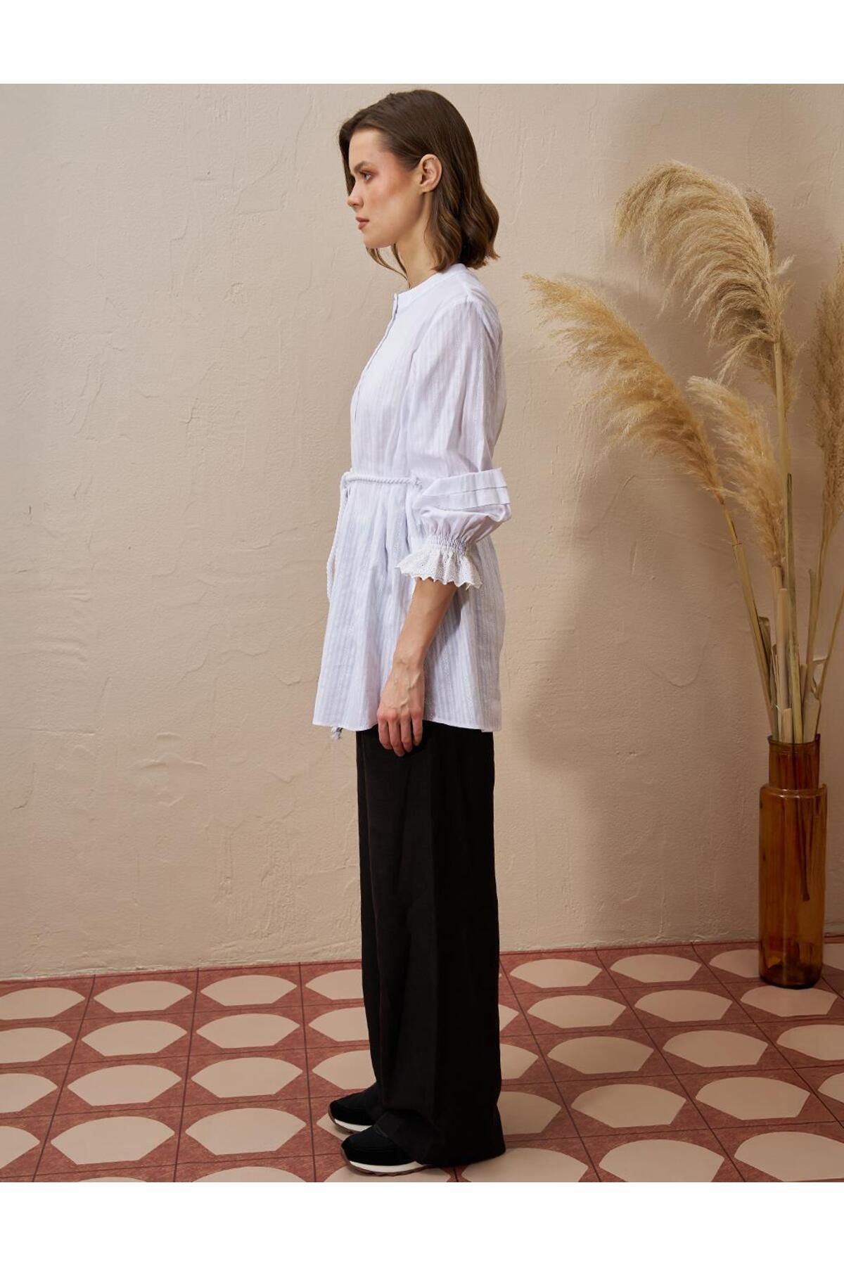 KYR-Optical White Lace at the Wrists Cotton Tunic 5