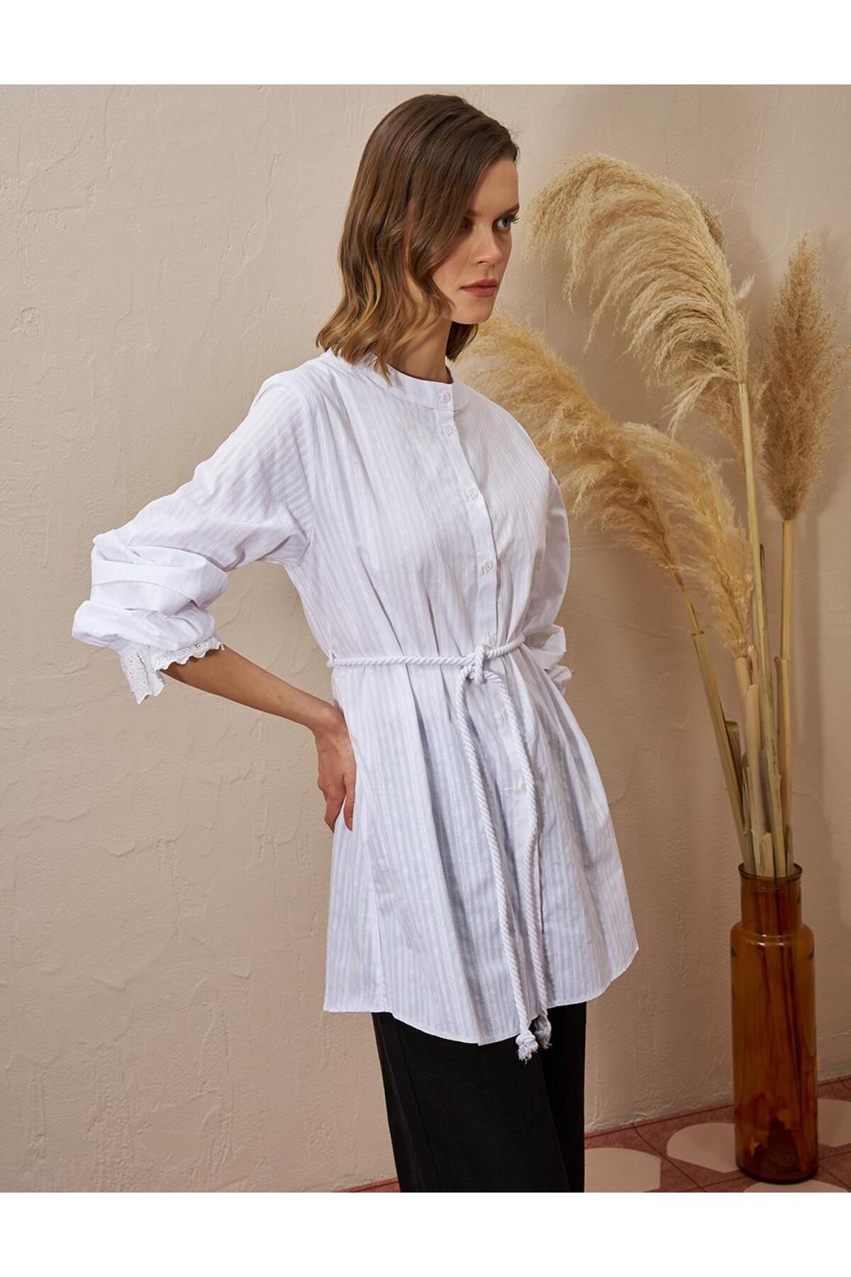 KYR-Optical White Lace at the Wrists Cotton Tunic 3