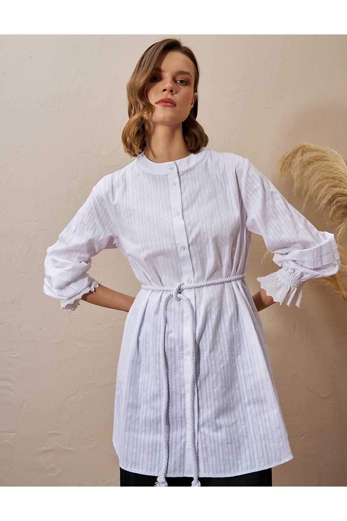 KYR-Optical White Lace at the Wrists Cotton Tunic 2