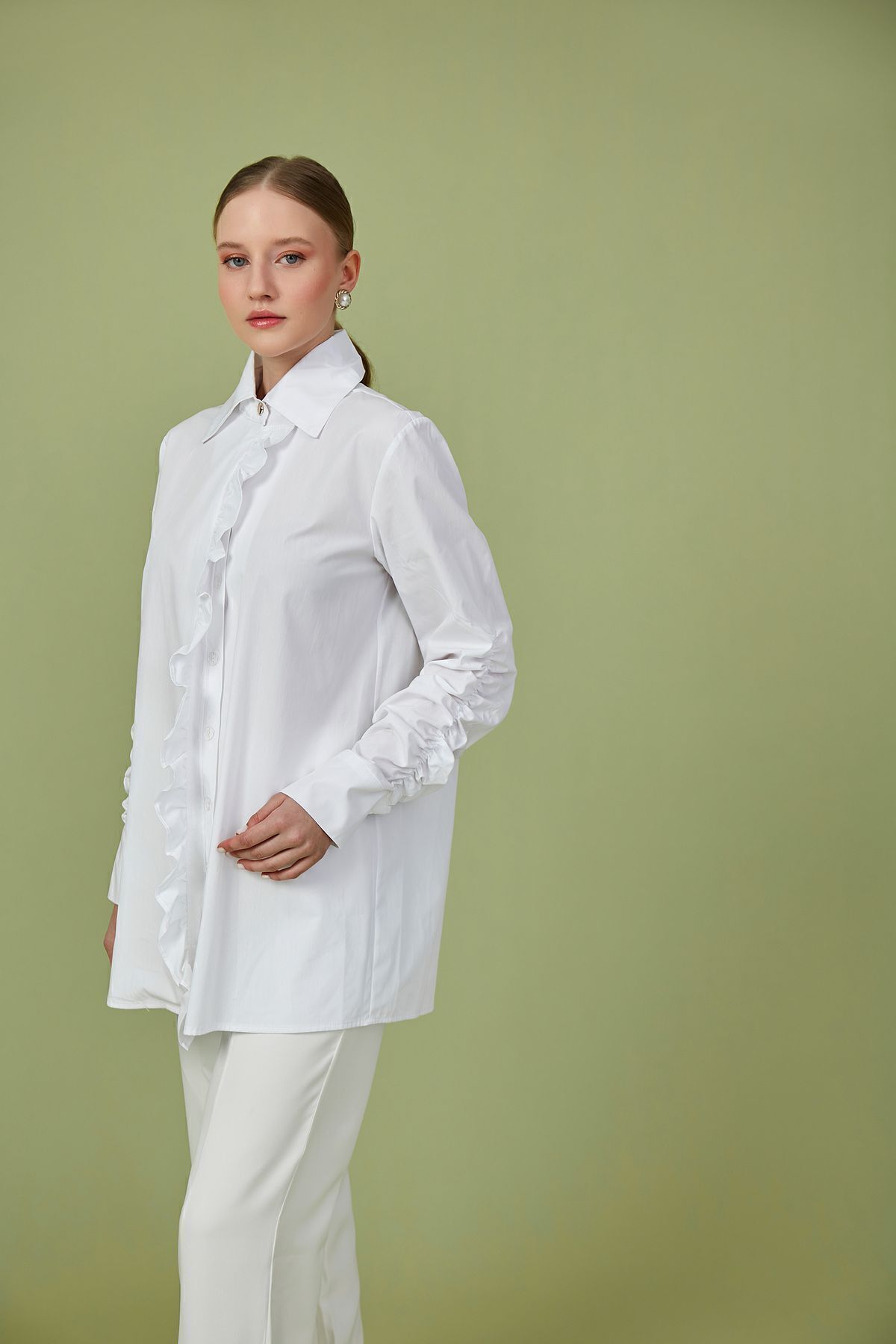 complete the look image