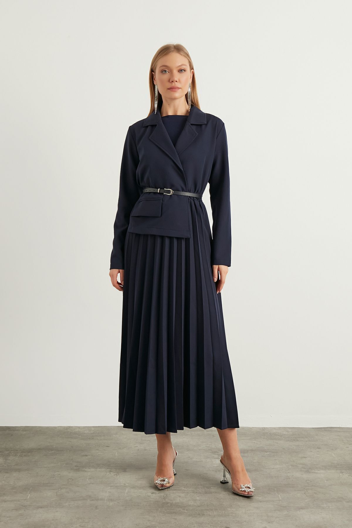 Birgül Bektaş  Lacivert Aden Elbise