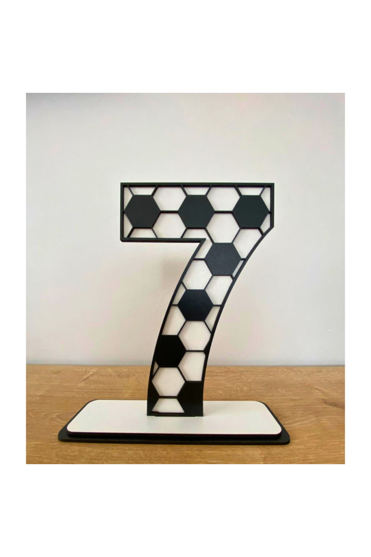 WoodenZoo 7 Yaş Doğum Günü Masa Dekoru-2 (BJK TEMALI SİYAH-BEYAZ)