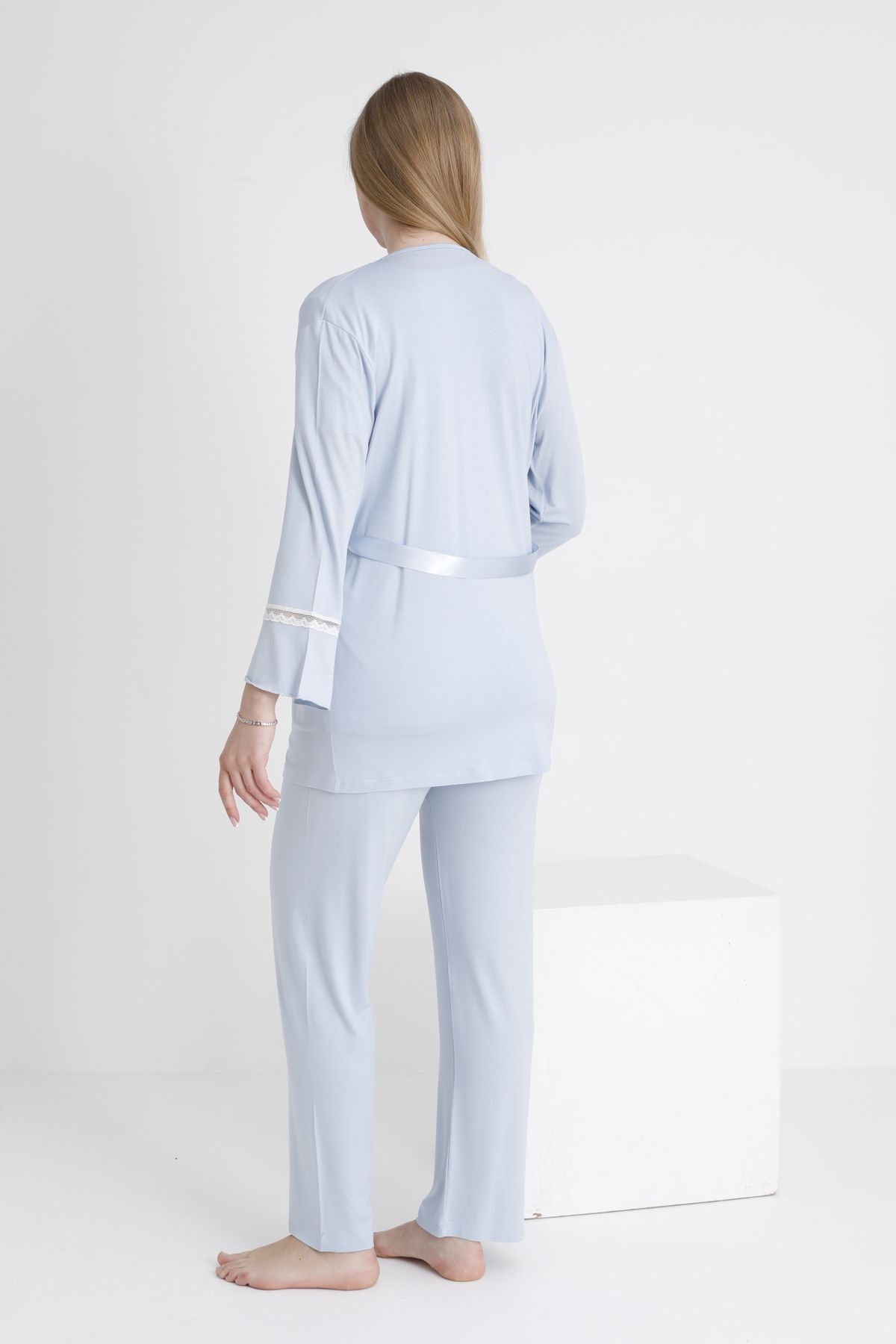 Miss Dünya Lissa-Lace Trimmed V-Neck Maternity and Maternity Pajama Set 2