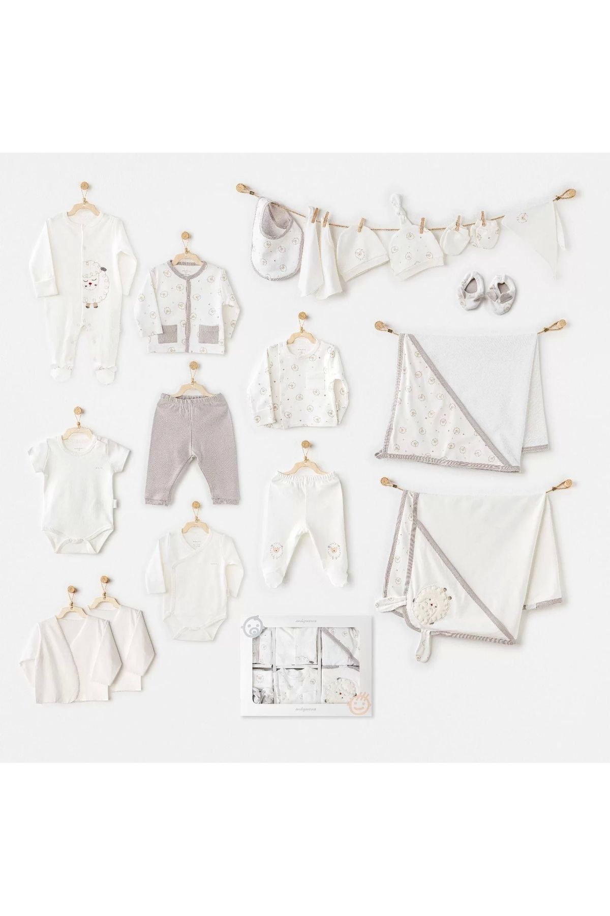 Miravm Andywawa Ac25562 Newborn Set Tinny Ships 20'li Hastane Çıkışı Ekru