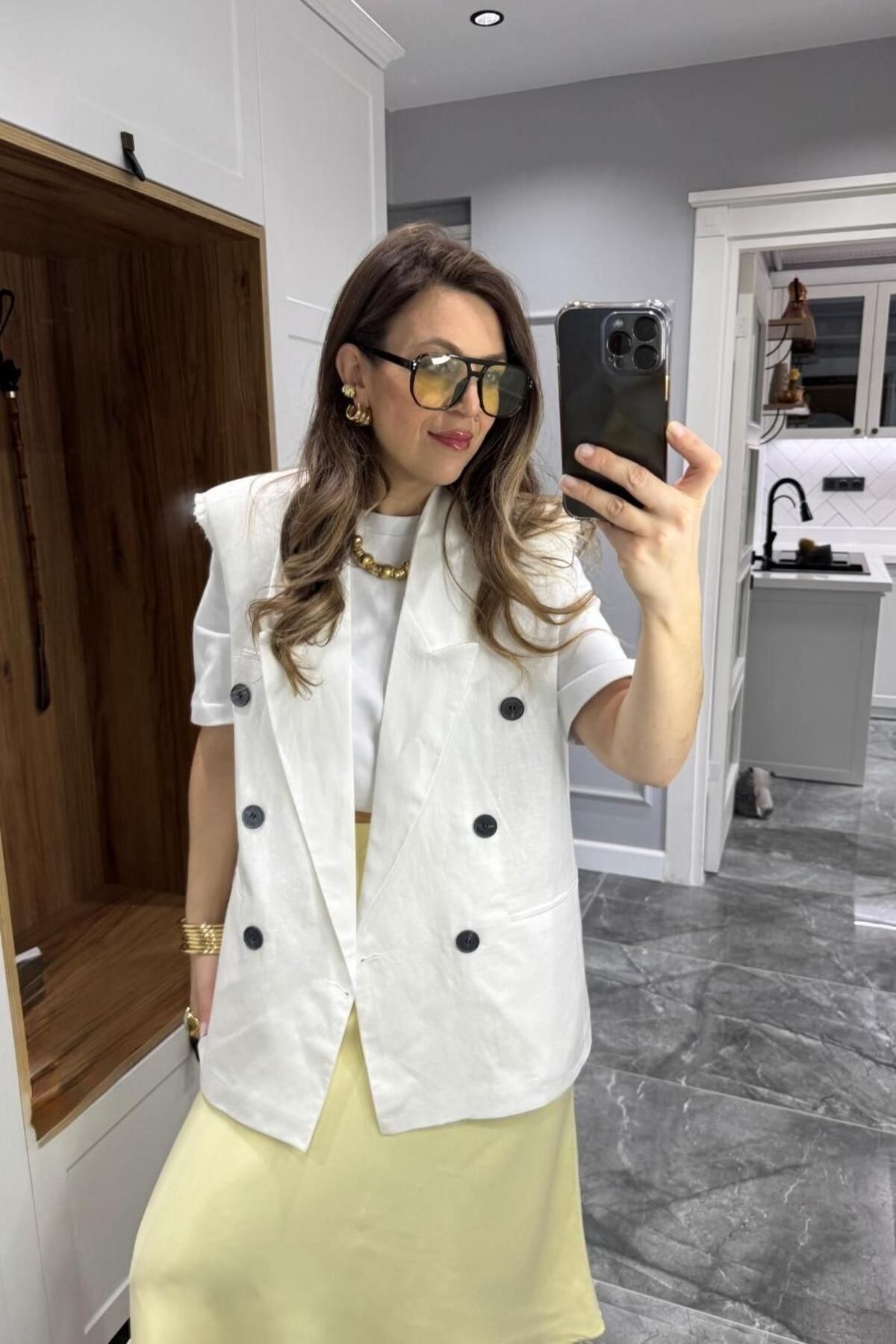 Banu Angay-White Woven Linen Vest 7