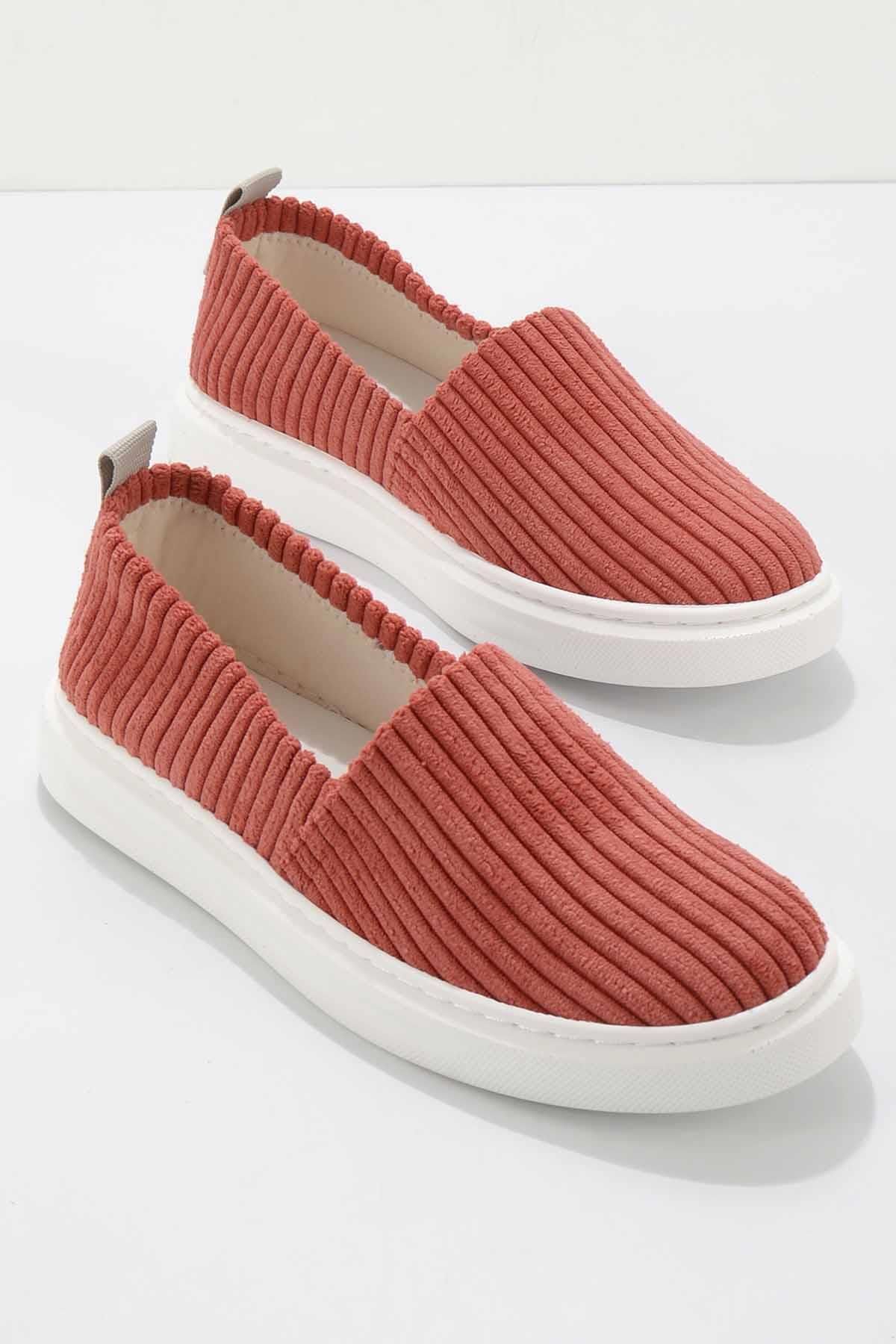 Bambi-Damen-Freizeitschuhe aus rotem Stoff K 01122001004 2