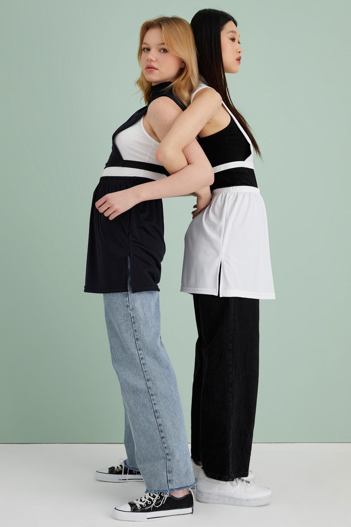 mirach-2-Pack Slit Inner Skirt Set - Black And White 1