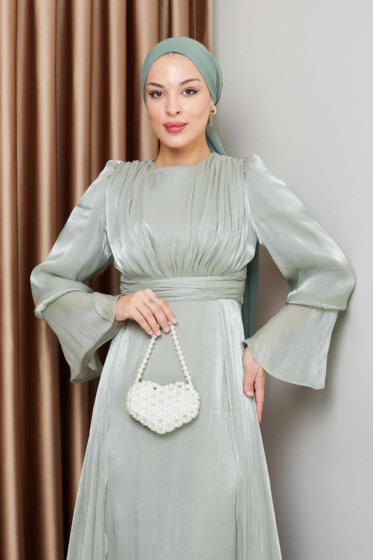 Olcay-Hellgrüne Hijab-Abendkleider aus Seide – Yoryo-Kleid mit Cape-Rock 1235 4
