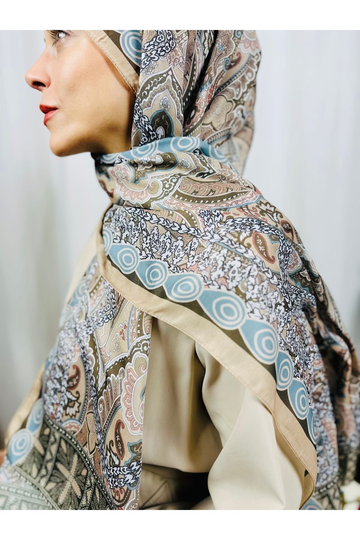 kubbe-Zen Soft Cotton Shawl - Capture a Peaceful and Stylish Style with Retro Ethnic Pattern 5
