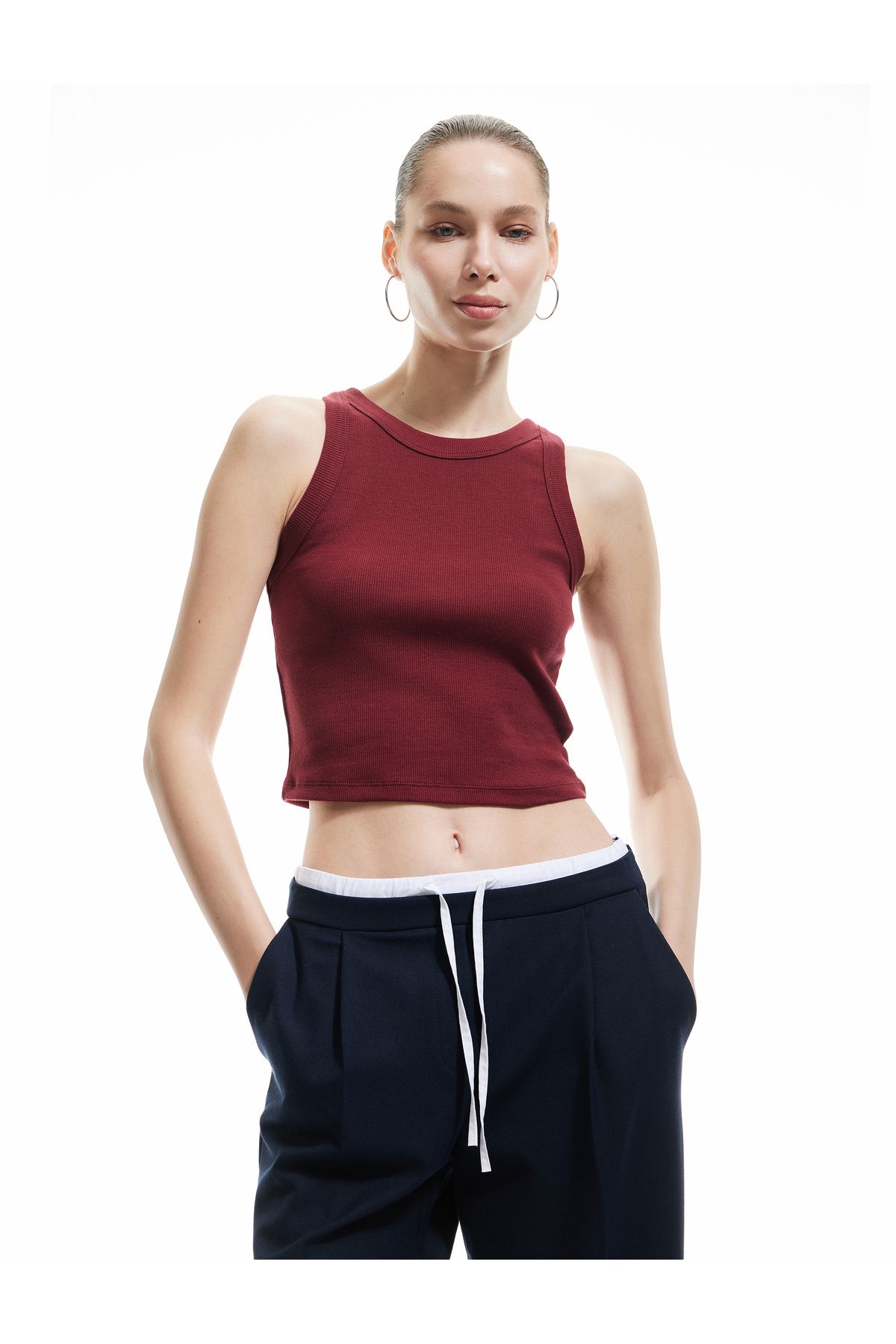 Koton Yeni Sezon Halter Yaka Fitilli Slim Fit Crop Kadın Atlet