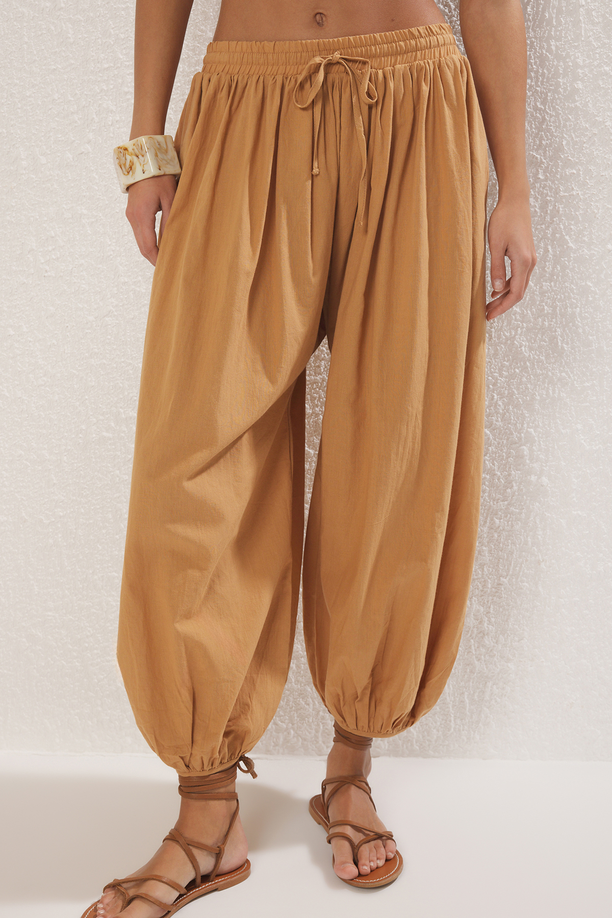 Trendyolmilla  Bej Dokuma Gipeli %100 Pamuk Plaj Bluz-Pantolon Takım TBESS25AU00029 - Görsel 3