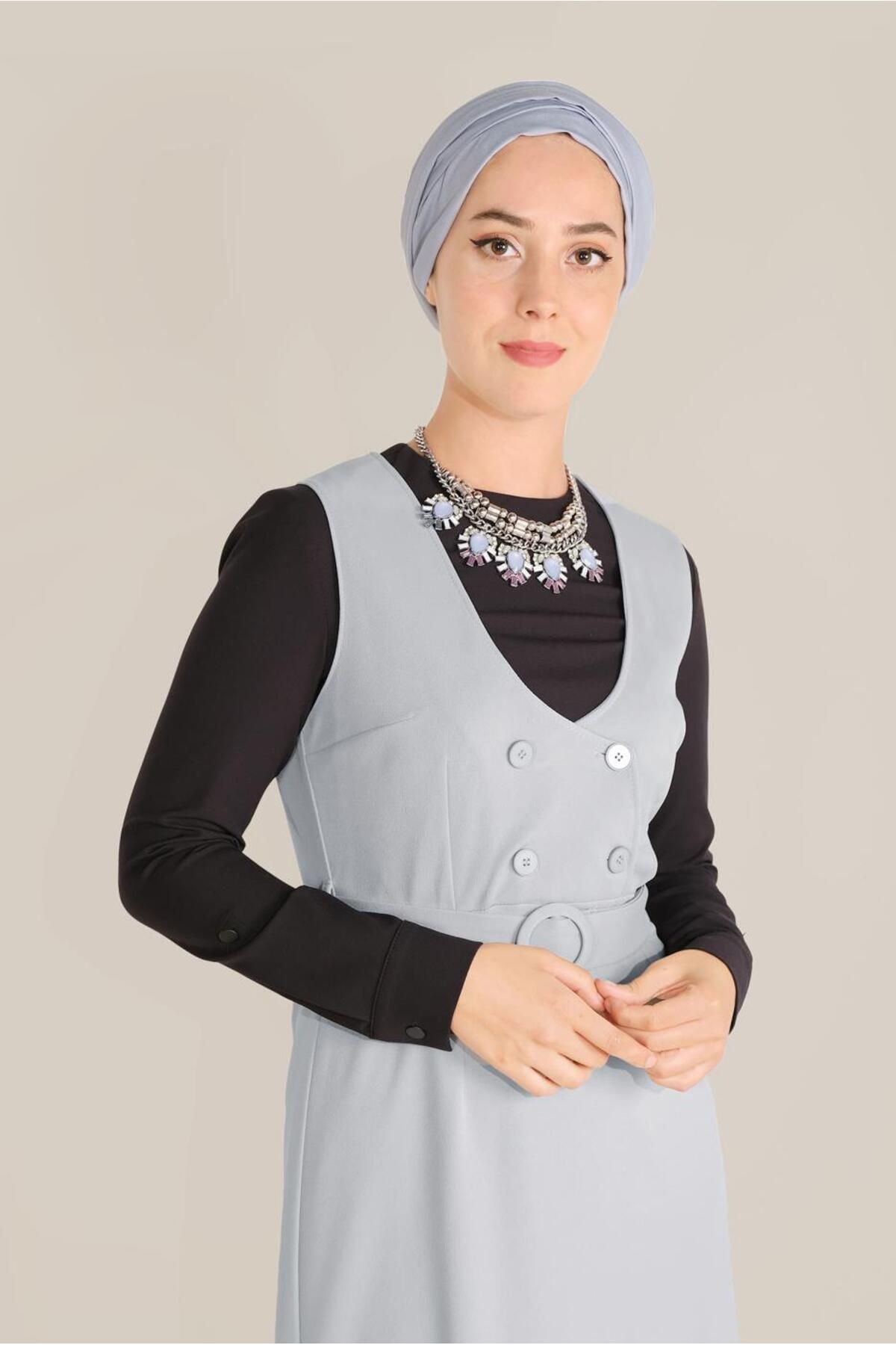 دختر دکمه دار 40759 Alvina