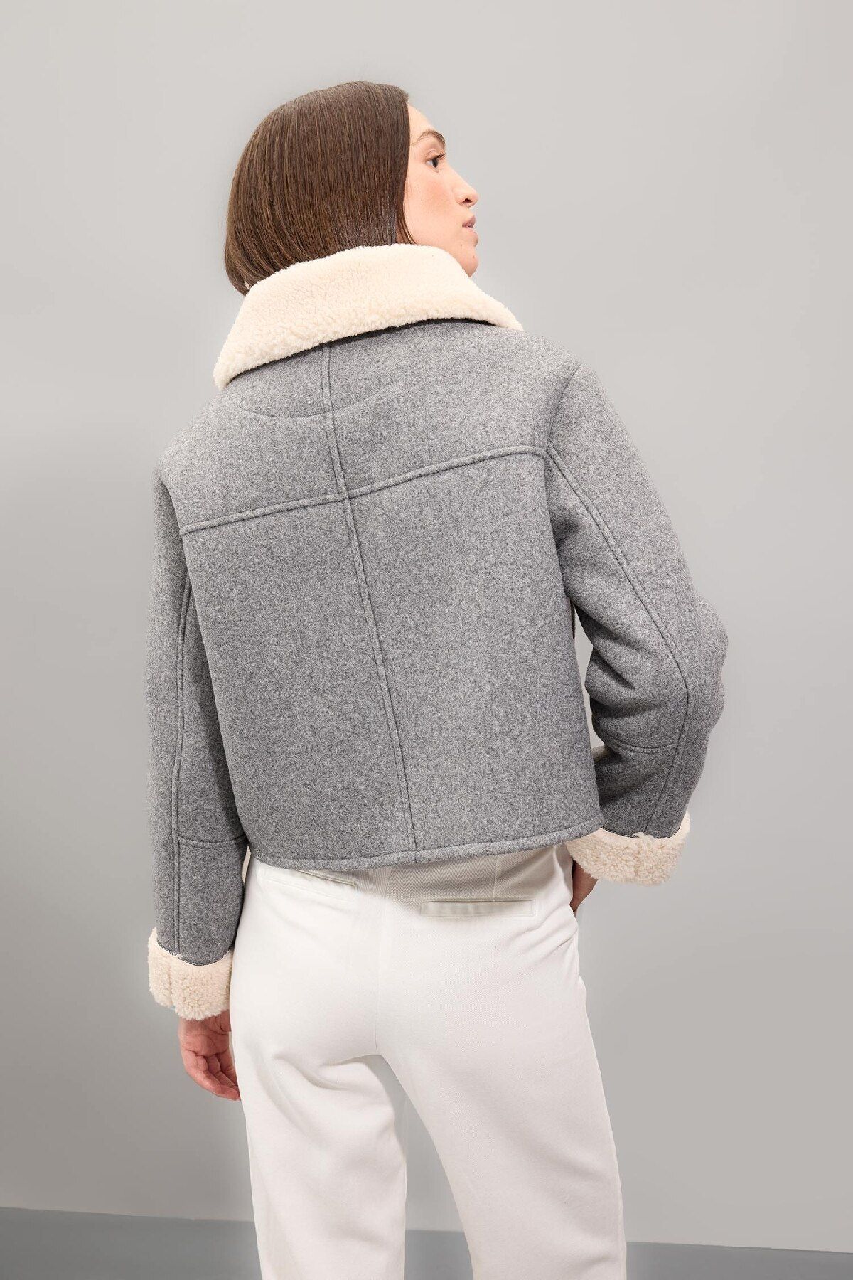 DeFacto-Polo Collar Artificial Cured Short Stamp Coat - Plush Lining with Zipper and Pockets D3998Ax24Wn 4