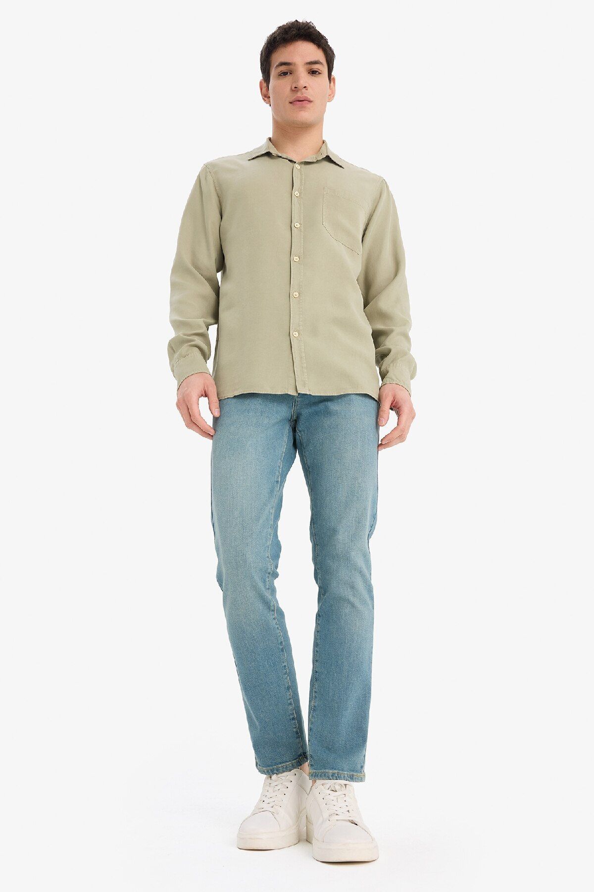 complete the look image