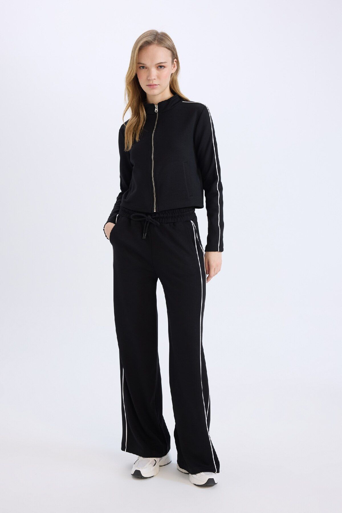 complete the look image