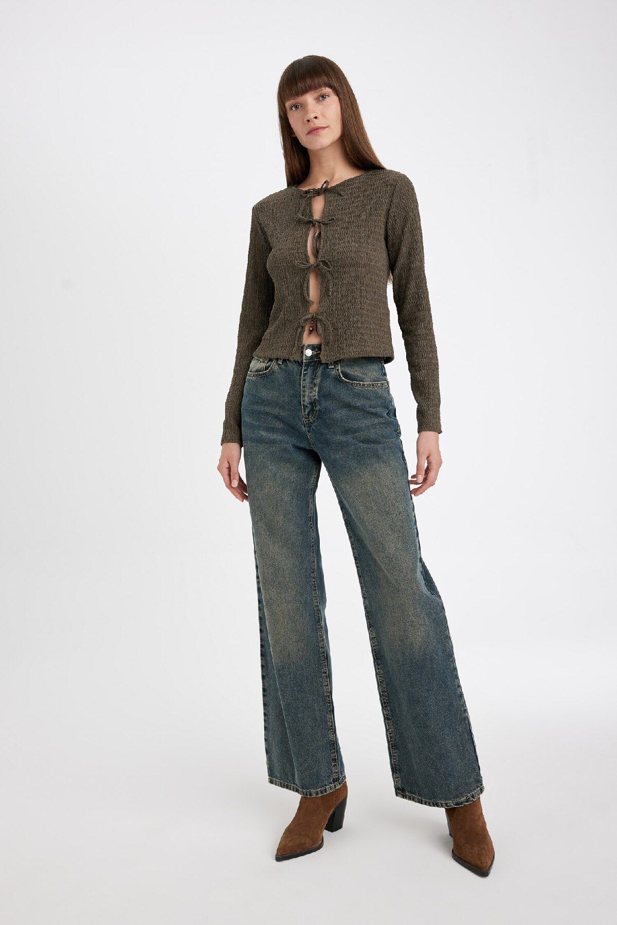 complete the look image
