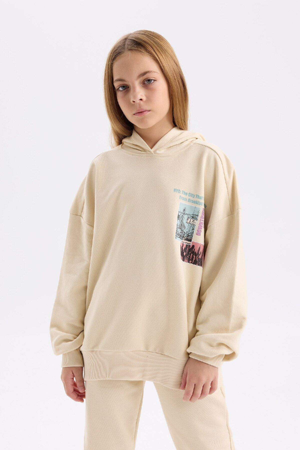 DeFacto-Girl's Crew Neck Printed Sweatshirt and Elastic Jogger Sweatpants Set of 2 - D4057A824Wn 4