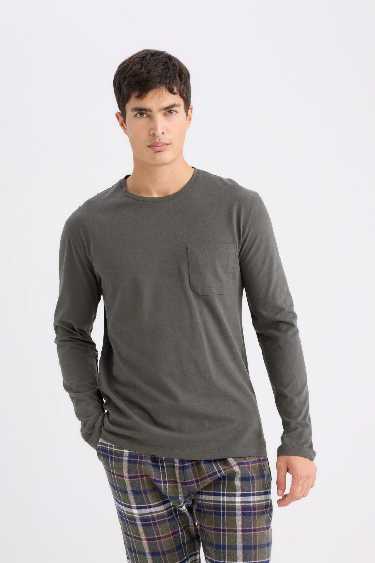 DeFacto-Regular Fit Long Sleeve Pajamas Set - Checkered Top and Bottom B2450Ax24Wn 3