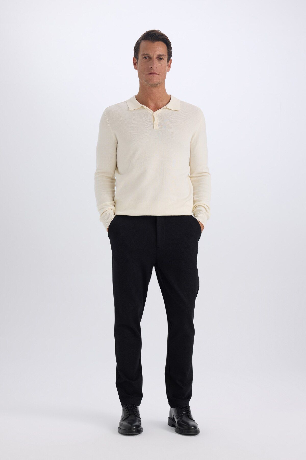 DeFacto-Structured Regular Fit Fabric Trousers Basic Plain with Pockets 2