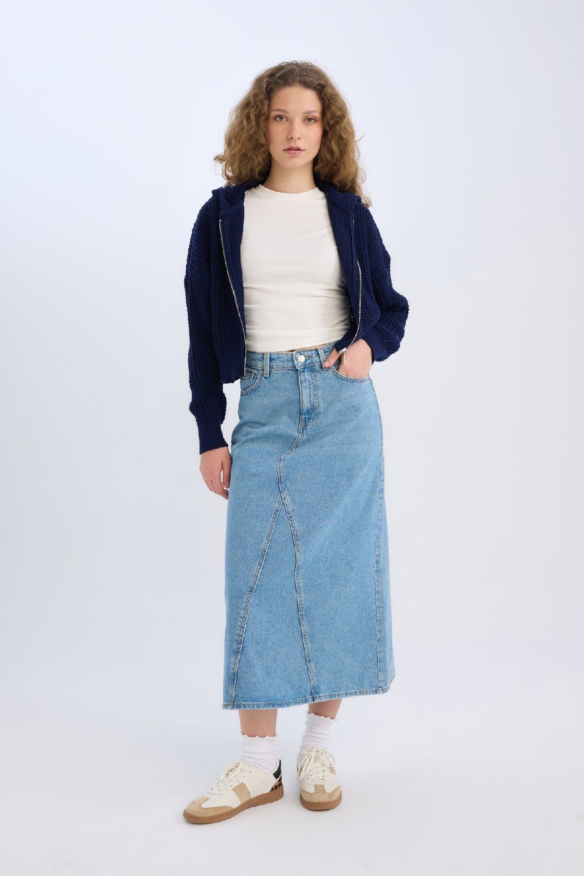 complete the look image