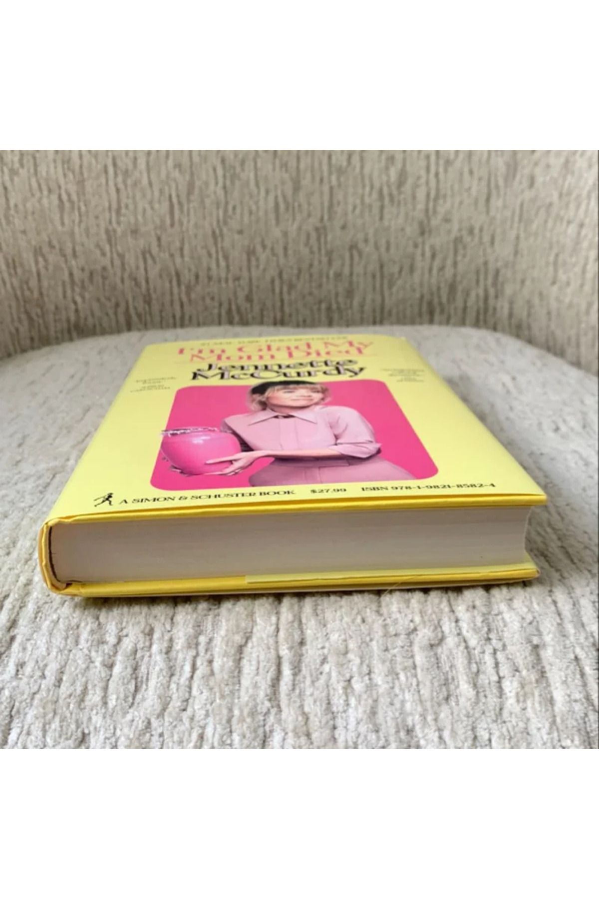 Simon Schuster-أنا سعيدة بوفتي مات (غلاف فني) 3