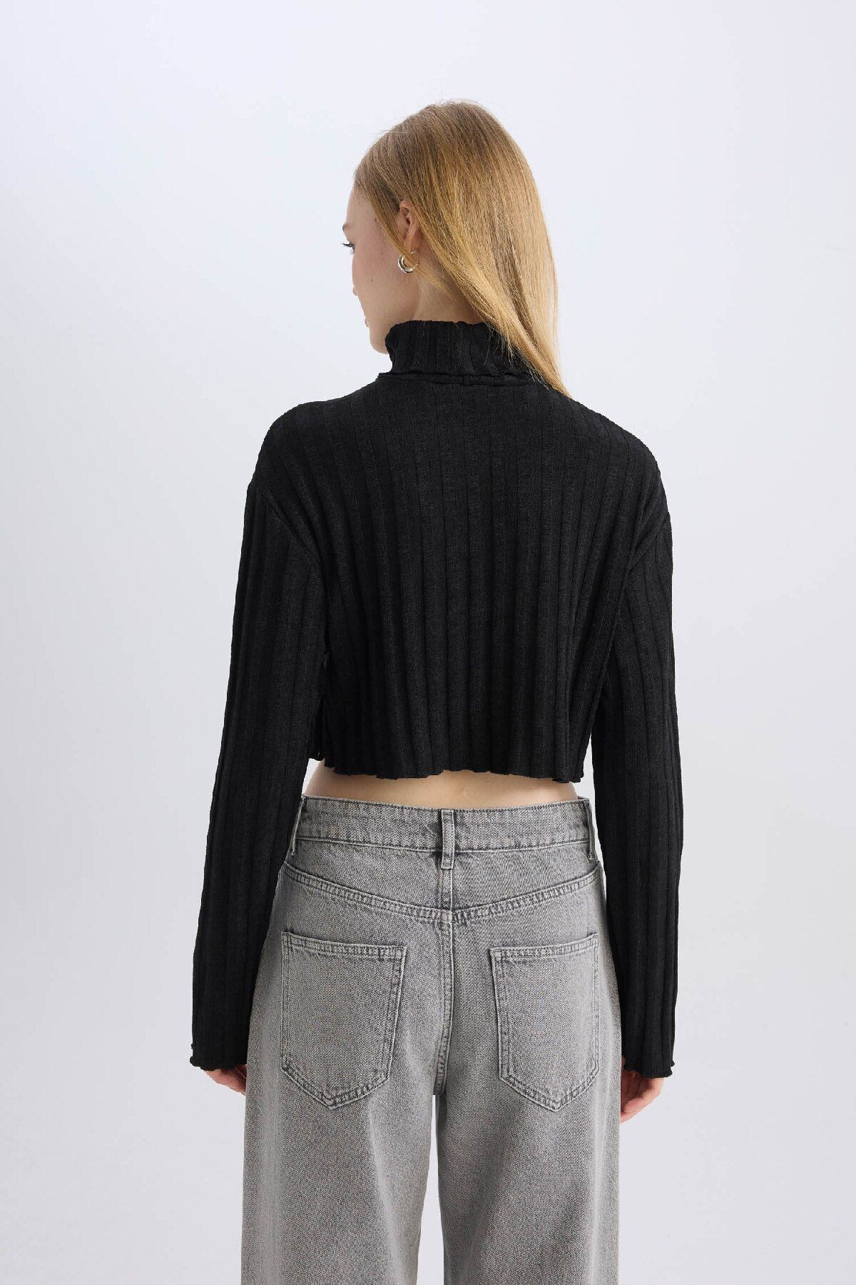 DeFacto-Cool Turtleneck Crop Top Basic Απλό Μακρυμάνικο Μπλουζάκι Καμιζόλα E1673ax24wn 5