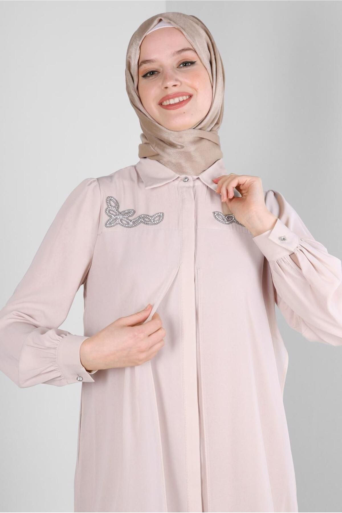 Alvina-EMBROIDERY DETAIL HIDDEN BUTTON TUNIC 43500 2