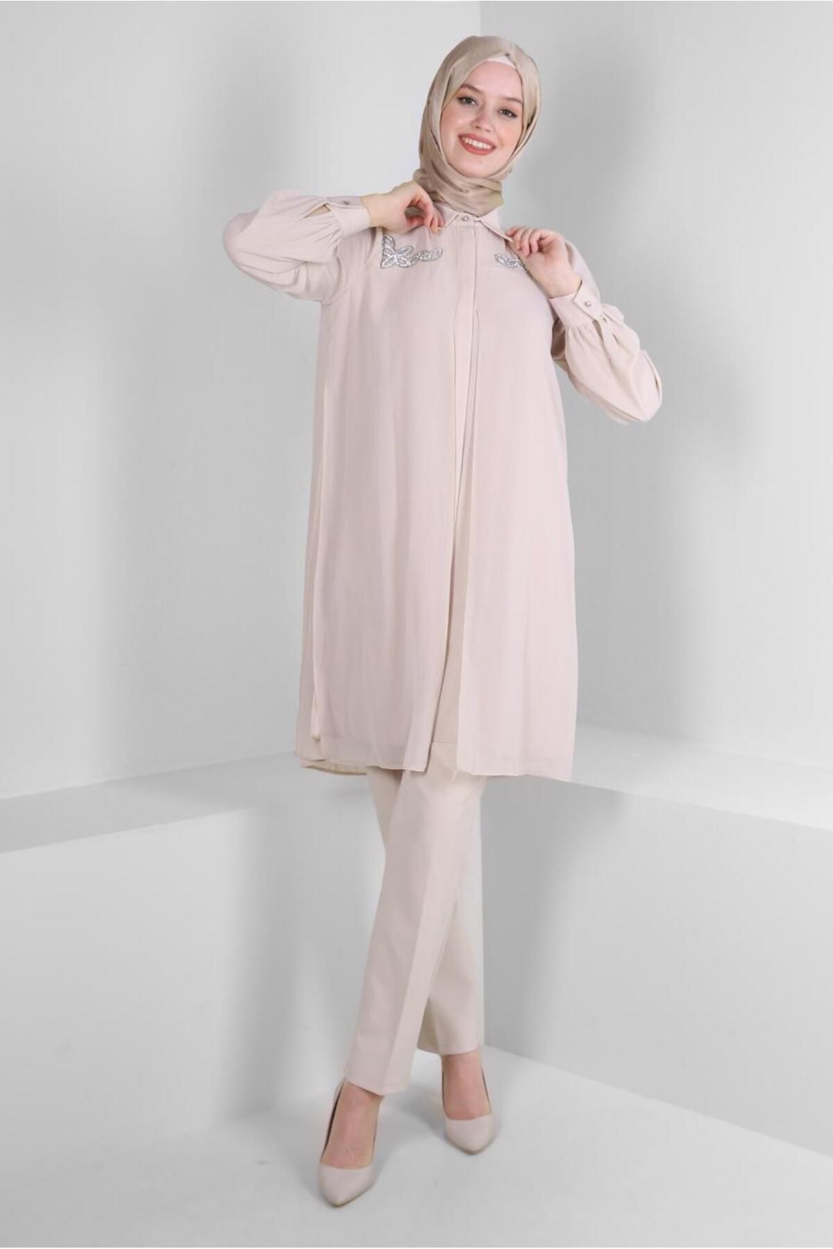 Alvina-EMBROIDERY DETAIL HIDDEN BUTTON TUNIC 43500 1