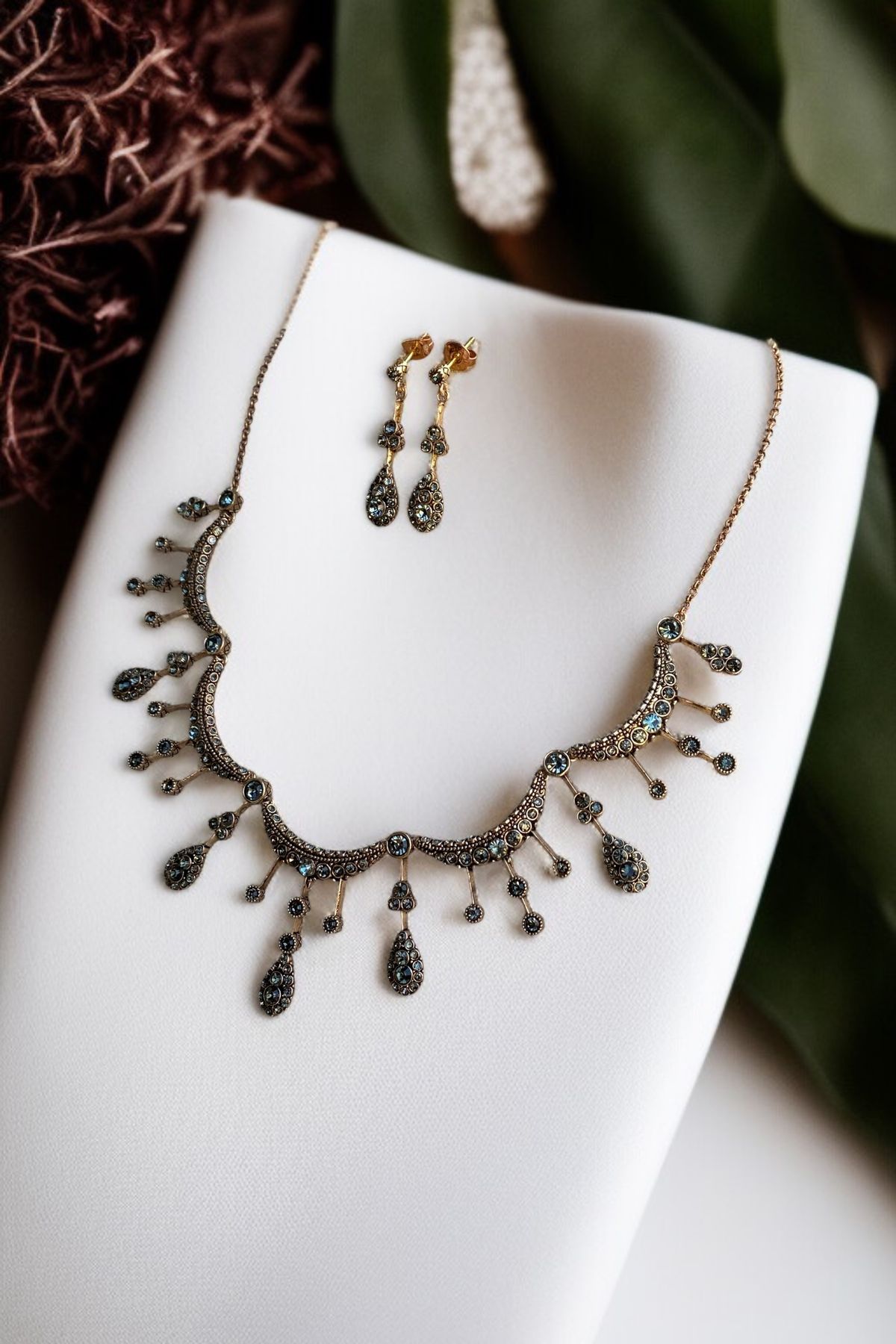 FAYRA ACCESSORIES-Crystal Rhinestone Choker Necklace and Earrings Set 2