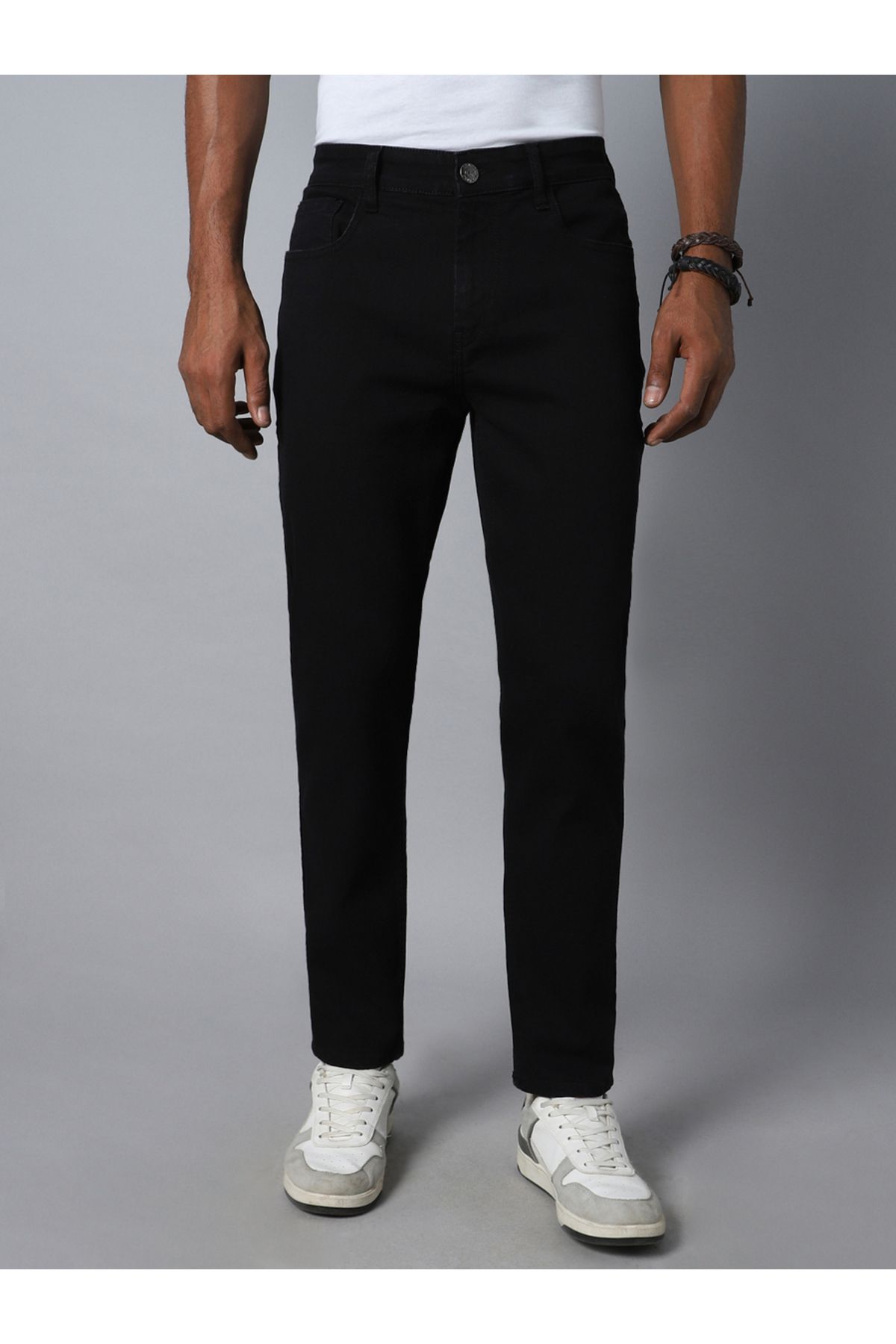 High Star By Styli-Mid Rise Plain Regular Fit Jeans 1