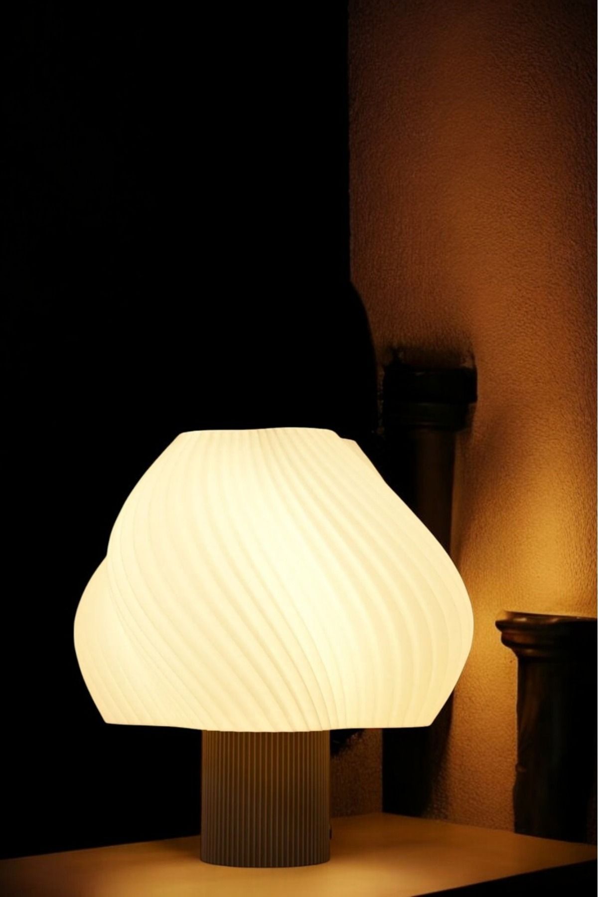 Lasirius-Modern Design Table Lamp, Fashionable and Functional Lighting, Aura Modern Lamp, Bedside Table Lampshade 4